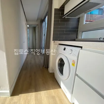 Rent this 2 bed apartment on 서울특별시 마포구 성산동 208-3