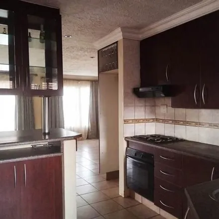 Image 5 - Kriek Street, Clarina, Akasia, 0118, South Africa - Apartment for rent