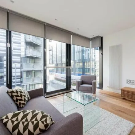Image 2 - 18 Simpson Loan, City of Edinburgh, EH3 9GQ, United Kingdom - Apartment for rent