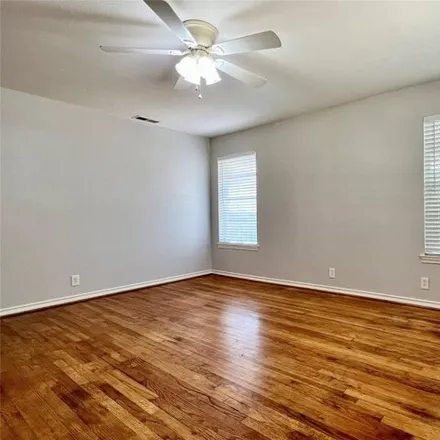 Image 2 - 11228 Wyatt Street, Dallas, TX 75218, USA - House for rent