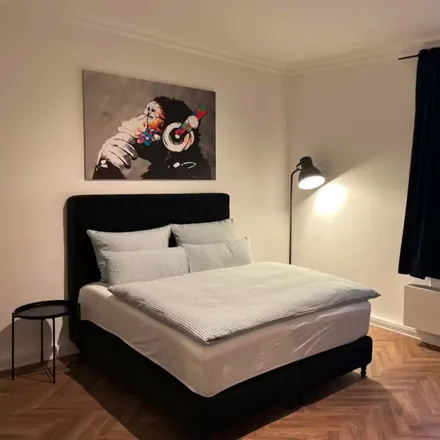 Rent this 2 bed room on Opernplatz 8 in 60313 Frankfurt, Germany