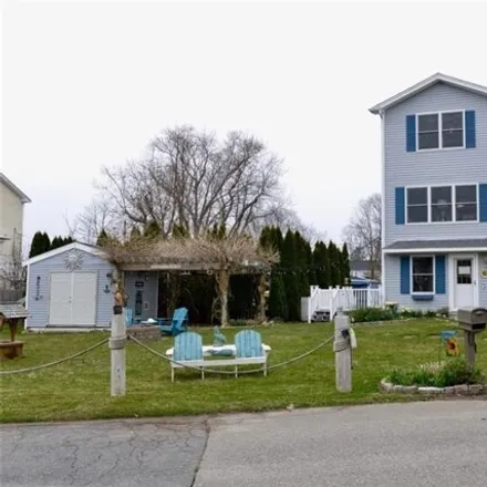 Buy this 3 bed house on 77 Sheffield Street in Warwick, RI 02889