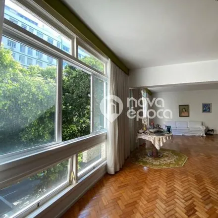 Buy this 3 bed apartment on Avenida Oswaldo Cruz 133 in Flamengo, Rio de Janeiro - RJ