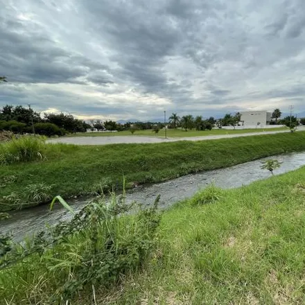 Rent this 4 bed house on Paraíso Country Club in Calzada Primaveras, Fraccionamiento Paseos del Río