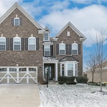 Buy this 5 bed house on Spindletop Lane in Washington Township, OH 45458