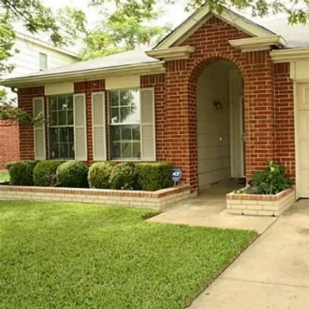 Rent this 3 bed house on 5039 Berridge Lane in Dallas, TX 75227