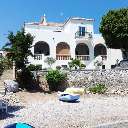 Rent this 8 bed house on Αναστάσεως in Σπέτσες - Σχολές, Spetses