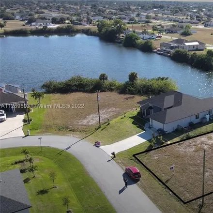 Image 4 - 1404 Northwest 17th Terrace, Cape Coral, FL 33993, USA - House for sale