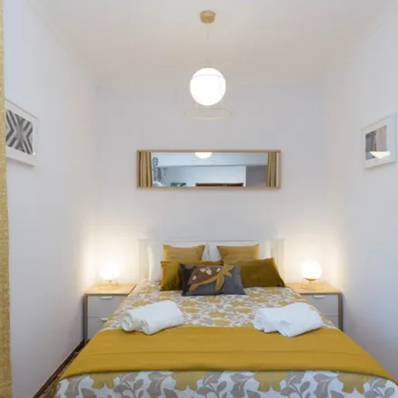 Rent this studio apartment on Scrape Needle in Rua de Antero de Quental, 4000-087 Porto