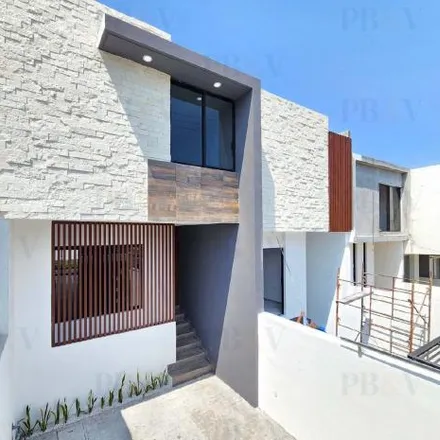 Buy this 3 bed house on Avenida Circunvalación in El Morro, 94298 Boca del Río
