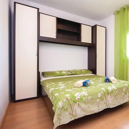Image 4 - Zatoglav, Šibenik-Knin County, Croatia - Apartment for rent