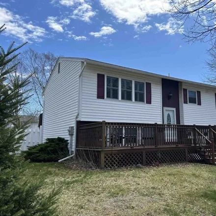 Buy this 3 bed house on 60 Hope Street in Burlington, VT 05405