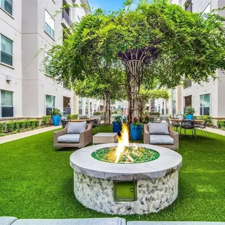 Rent this 2 bed apartment on CityCentre in Citycentre Way, Houston