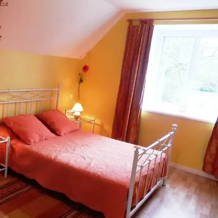 Rent this 3 bed townhouse on 50480 Saint-Germain-de-Varreville