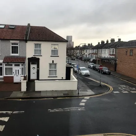 Image 4 - Grange Road, Loxford, IG1 1EY, United Kingdom - Room for rent