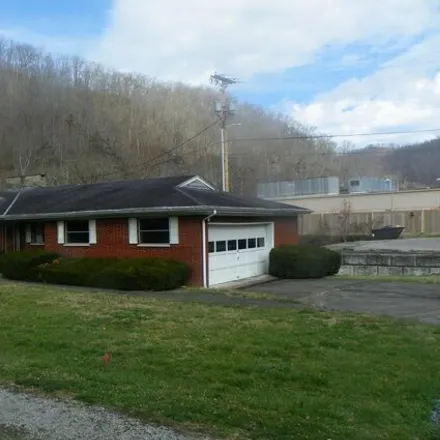 Buy this 3 bed house on 162 Cherokee Drive in Pikeville, KY 41501