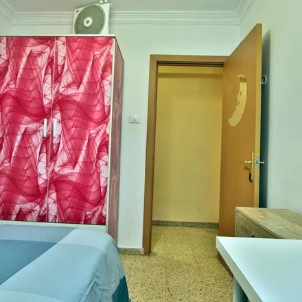 Rent this 4 bed apartment on Avinguda de Blasco Ibáñez in 79, 46021 Valencia