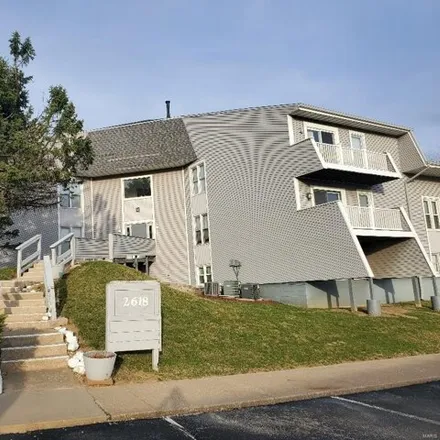 Buy this 1 bed condo on 2640 West Willowlake Drive in Peoria, IL 61614