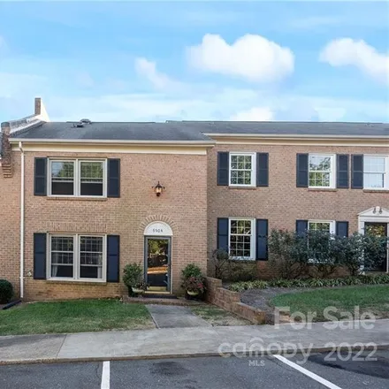 Image 8 - 6828 Dumbarton Drive, Olde Georgetowne, Charlotte, NC 28210, USA - Townhouse for sale