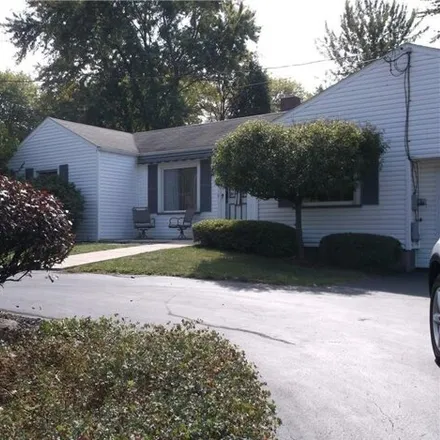 Buy this 3 bed house on 503 Churchill Rd in Youngstown, Ohio