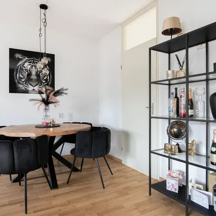Rent this 2 bed apartment on Lindebaan 60 in 4611 LX Bergen op Zoom, Netherlands