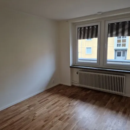 Image 4 - Humlegårdsgatan, 731 30 Köping, Sweden - Apartment for rent