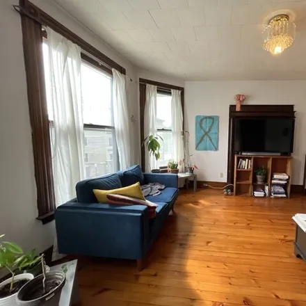 Rent this 3 bed apartment on 39 Tilton St in New Haven, Connecticut