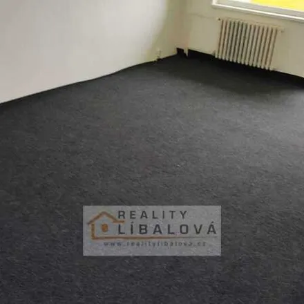 Image 2 - unnamed road, 432 01 Hradec, Czechia - Apartment for rent