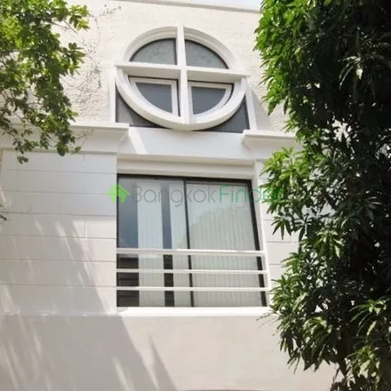 Rent this 5 bed apartment on The Horizon in Soi Sukhumvit 63, Vadhana District