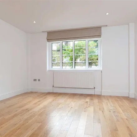 Image 3 - St. James Close, Wells Rise, Primrose Hill, London, NW8 7LX, United Kingdom - Apartment for rent