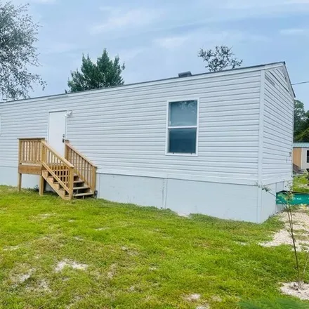 Image 1 - 1013 2nd Street Northeast, Carrabelle, FL 32322, USA - Apartment for sale