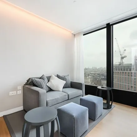 Image 4 - Buckingham Green, 65 Buckingham Gate, Westminster, London, SW1E 6AT, United Kingdom - Apartment for rent
