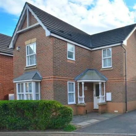 Rent this 3 bed house on Boleyn Close in Loughton, IG10 3NL