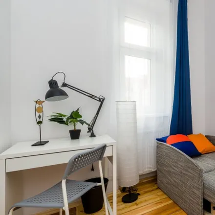 Rent this 6 bed room on Juliusza Kossaka in 60-763 Poznan, Poland