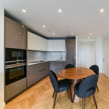 Image 3 - Two Fifty One, 251 Southwark Bridge Road, London, SE1 6FL, United Kingdom - Apartment for rent