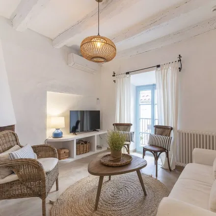 Rent this 3 bed house on Sitges in Avinguda de les Flors, 08870 Sitges