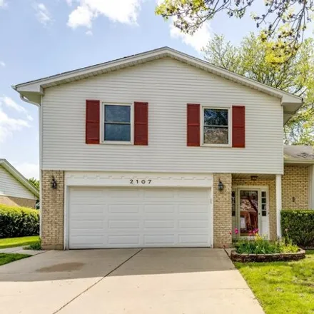 Buy this 3 bed house on 2115 Lillian Lane in Arlington Heights, IL 60004