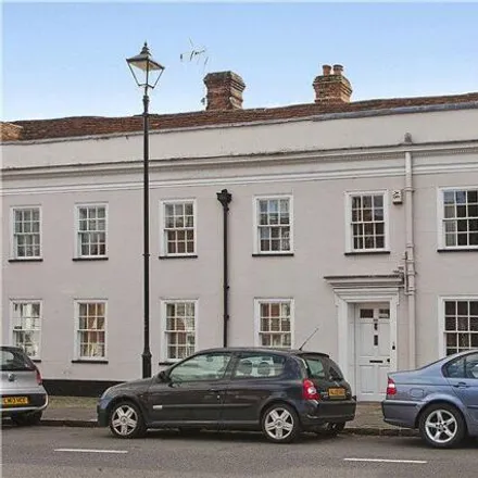 Rent this 4 bed townhouse on High Street in Amersham, HP7 0DJ