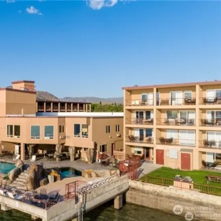 Buy this 2 bed condo on Grandview on the Lake in 322 West Woodin Avenue, Chelan