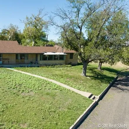 Image 1 - 623 Circle Drive, Ozona, TX 76943, USA - House for sale