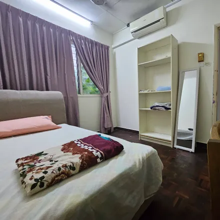 Rent this 1 bed apartment on Jalan 3/3F in UEP Subang Jaya, 47610 Subang Jaya