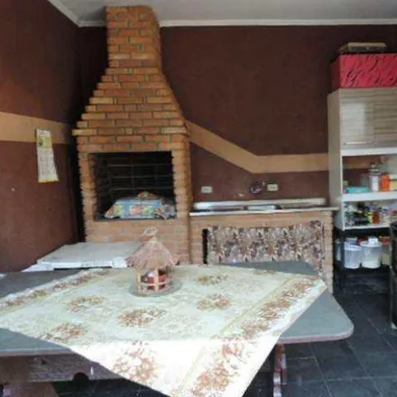 Buy this 5 bed house on Rua Espírito Santo in Canto do Forte, Praia Grande - SP