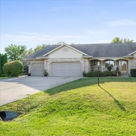 Buy this 3 bed house on 9358 Abbey Way in McLean County, IL 61736