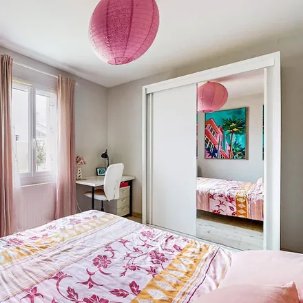 Rent this 2 bed house on Allee du Clos Saint Georges in 17110 Saint-Georges-de-Didonne, France