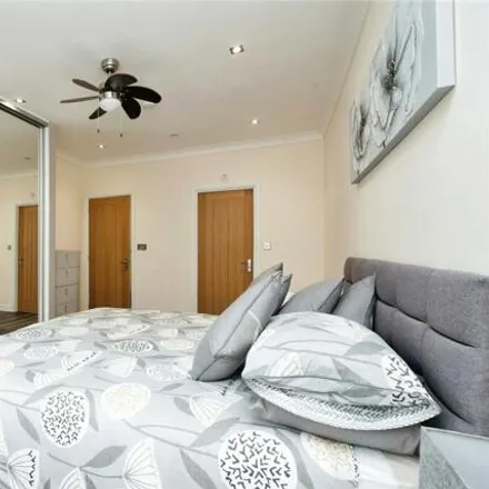 Image 4 - City Centre, Griffin Executive Apartments, Griffin Street, Newport, NP20 1GL, United Kingdom - House for sale