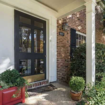 Image 3 - 3814 Browning Place, Raleigh, NC 27609, USA - Townhouse for sale