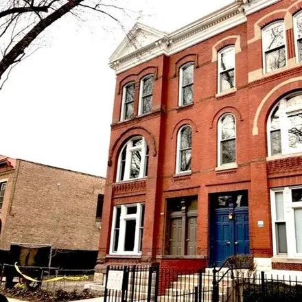 Rent this 4 bed apartment on 1325 North Wicker Park Avenue in Chicago, IL 60622