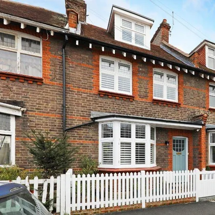 Rent this 3 bed townhouse on Thornton Road in London, SW19 4NF
