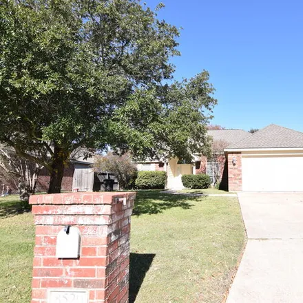 Rent this 3 bed house on 8520 Oak Crossing