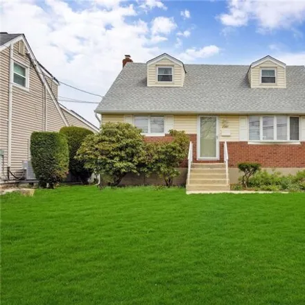 Buy this 4 bed house on 2387 Beverly Road in Wantagh, NY 11793